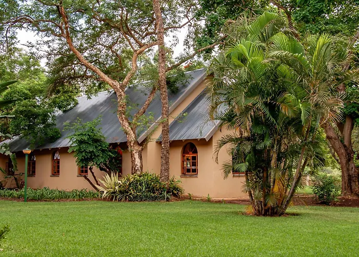 Hotel Numbi & Garden Suites