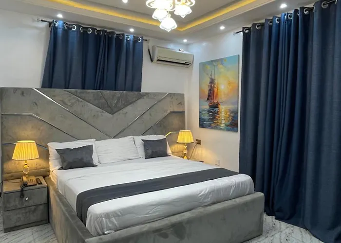 Cz Hotel