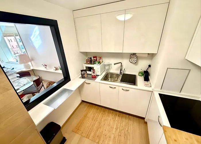 Monaco Fontvieille Elegant Apt - Luxury Terrace & Pool - Garden View