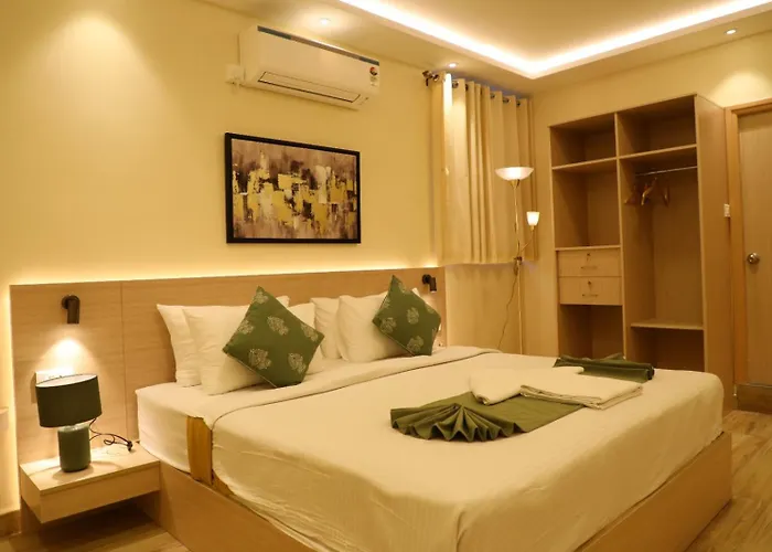 Hotel Green Parrot