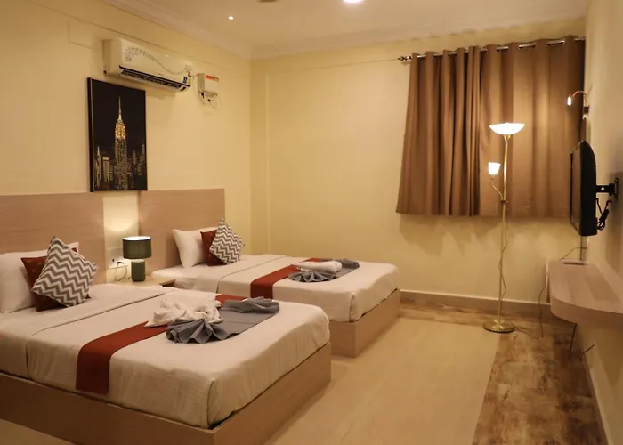 Hotel Green Parrot