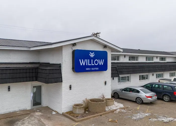 Willow Inn Suites