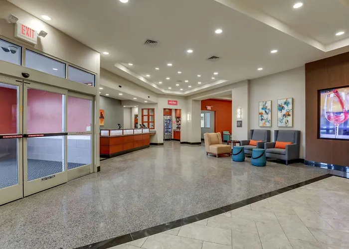 Drury Inn & Suites Charlotte Arrowood