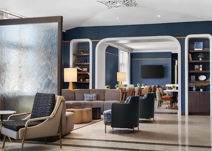 The Well House Hamilton, Tapestry Collection By Hilton