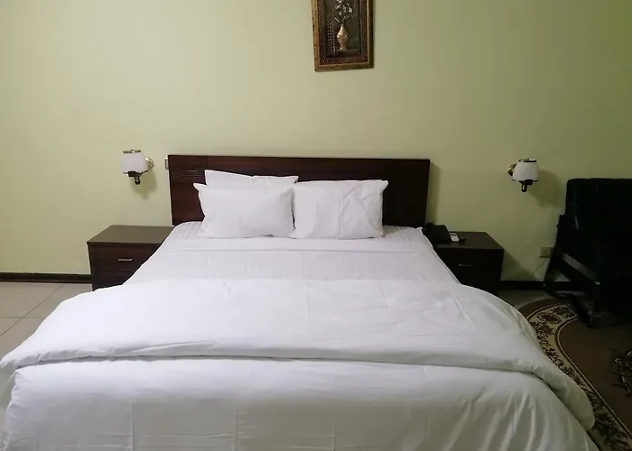 Royal Gibson Hotel