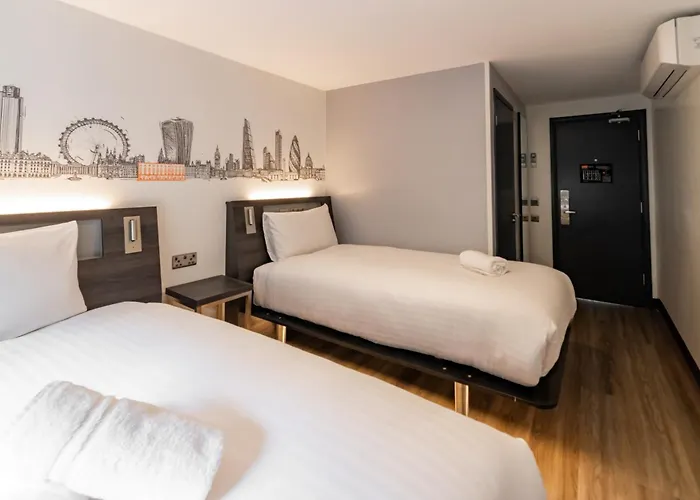 Easyhotel Victoria