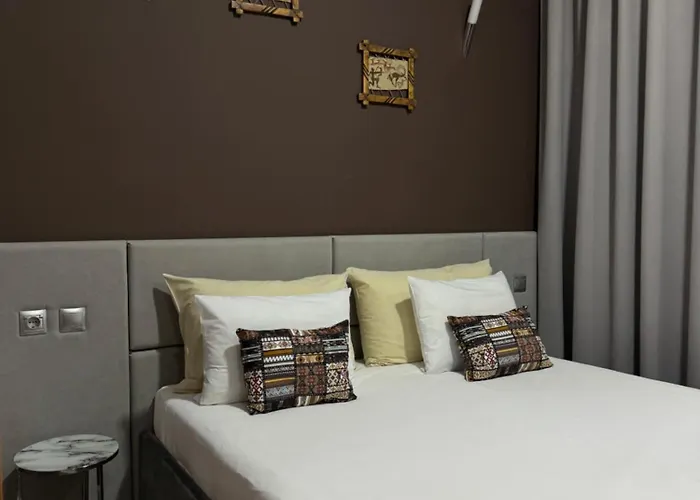 Hotel Nomad