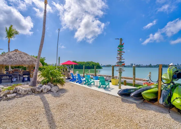 Cabins At Bonefish Bay
