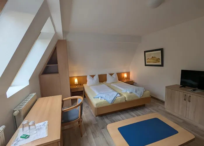 Pension & Restaurant Haus Hiddensee