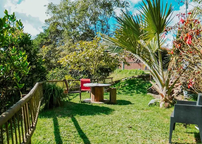 Oru Forest Retreat & Eco Lodge, Just 15 Minutes From The Airport