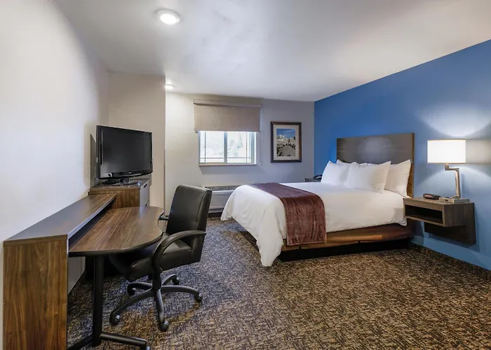 My Place Hotel-East Moline/Quad Cities, Il