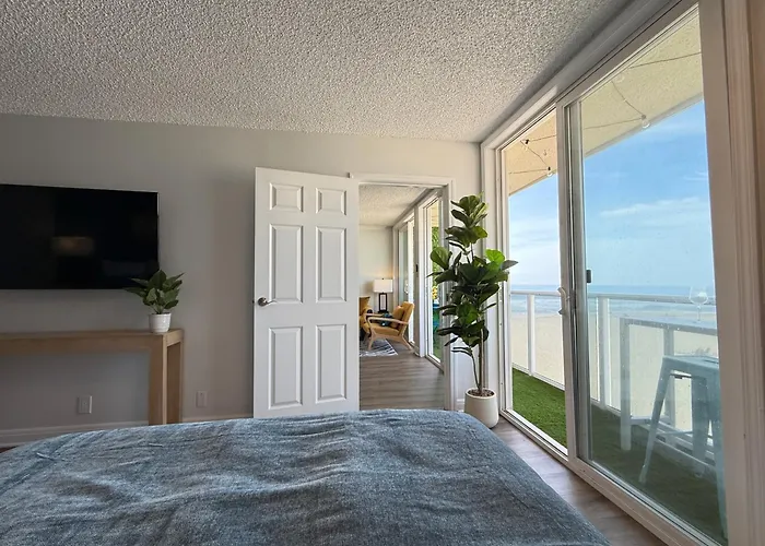 Oceanfront Sanctuary 1 Bedroom Beach Access 218