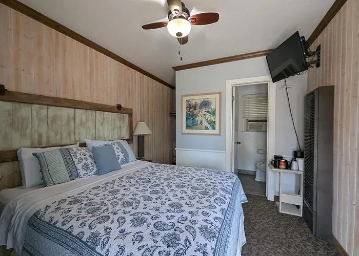 Squaw Valley Motel Room 2