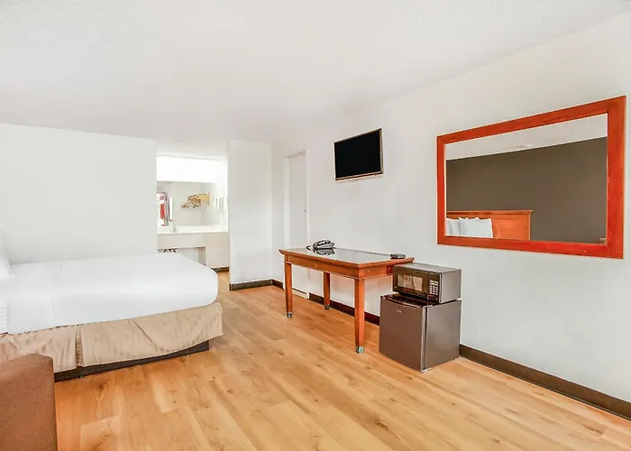 Oyo Hotel Centralia