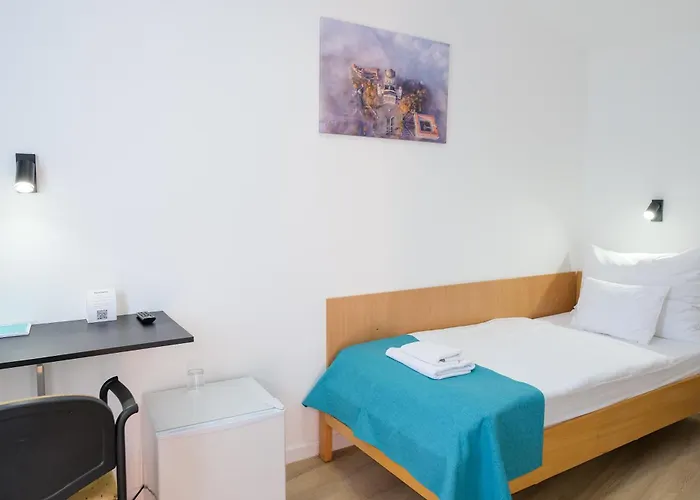 Hotel Adalbert Boldog Meszlenyi Zoltan Haz