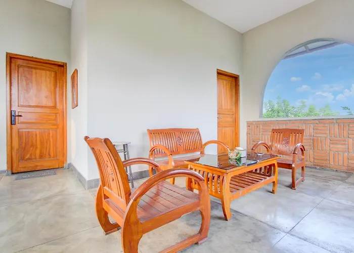 Capital O 94274 Homestay Balimoelih