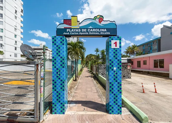 Borinquen Beach Inn