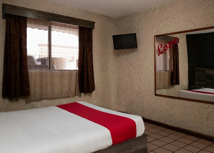 Oyo Hotel Real Del Sur, Estadio Chihuahua