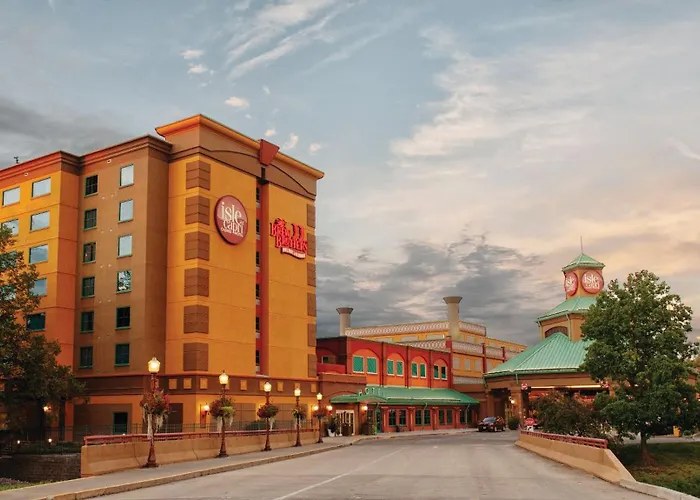 Isle Of Capri Casino Hotel Boonville & Casino - A Caesars Rewards Destination