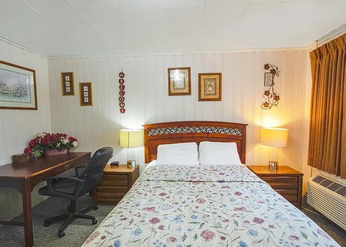 Sunflower Motel Hiawatha By Oyo