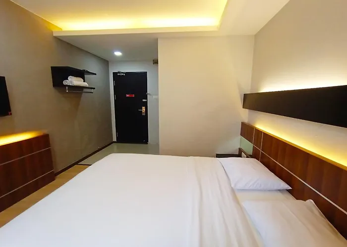 Hotel O Hi Inn