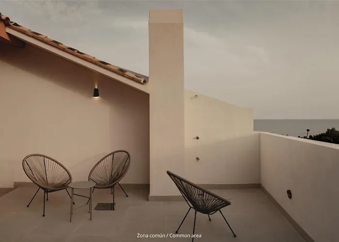 Pau Suites