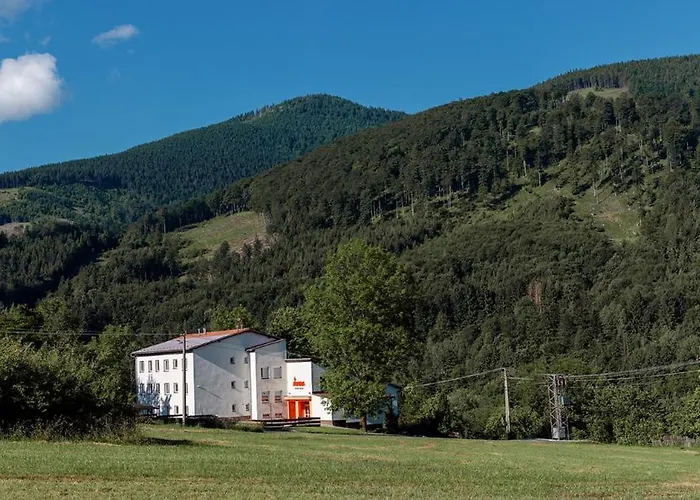 Hotel Jiskra Na Celadne