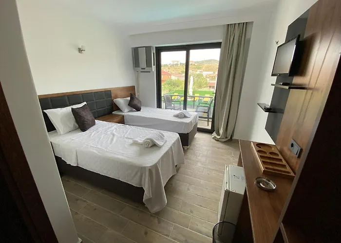 Atas Aqua Otel Avsa