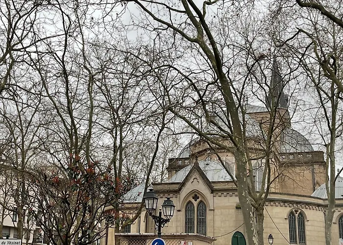 Hotel Paris Vesinet-Logishotels Et Domaine Evenementiel