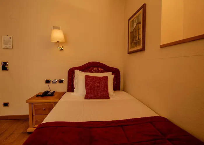 Paradise Hotel & Wellness