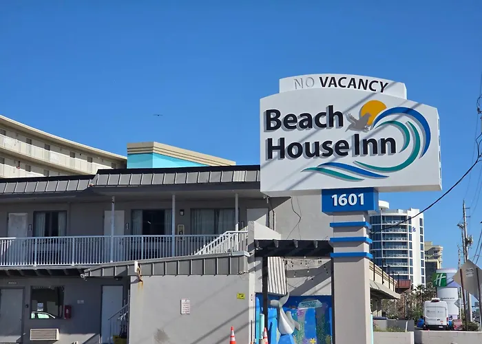 Beach House Inn With Pool & Hot Tub