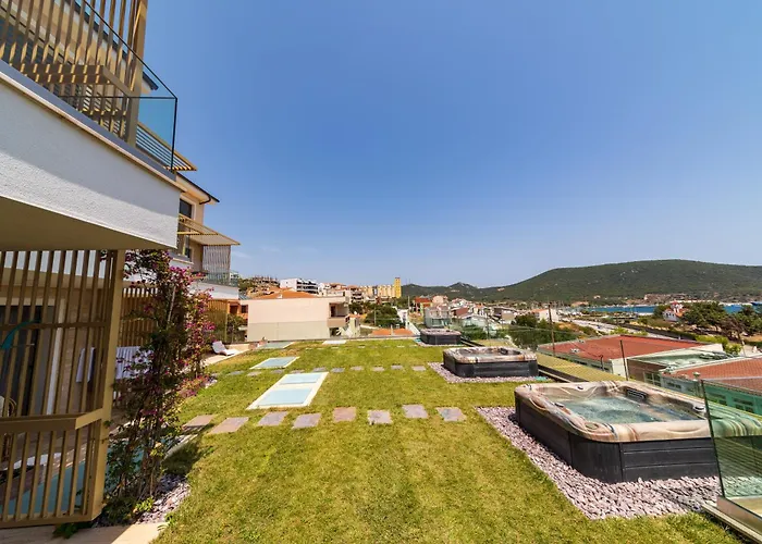 Bella Vista Boutique,Nea Peramos