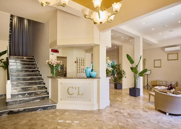 Hotel Crystal
