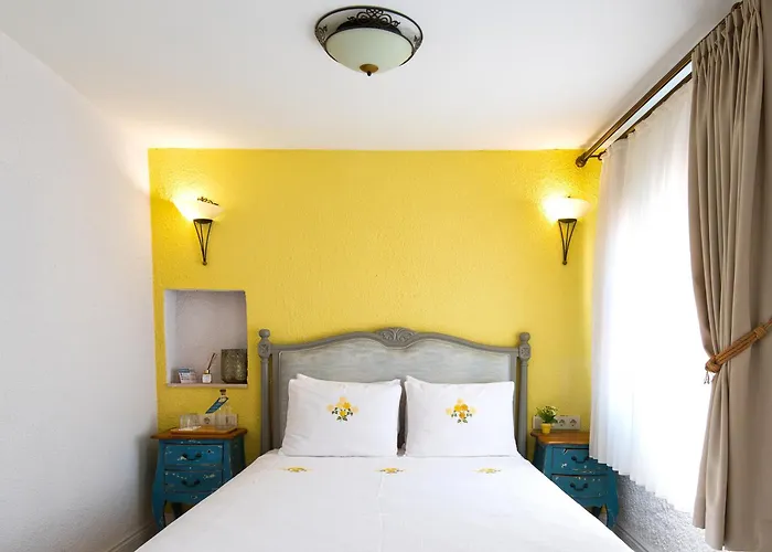 Sigacik Gardenya Buti̇K Otel