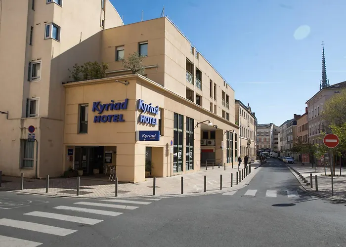 Kyriad Villefranche Sur Saone Porte du Beaujolais -Rénové-