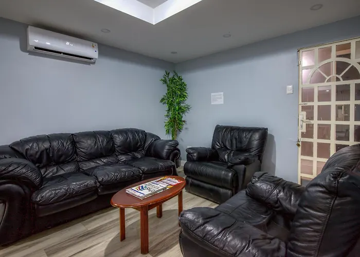 Airport Suites Hotel