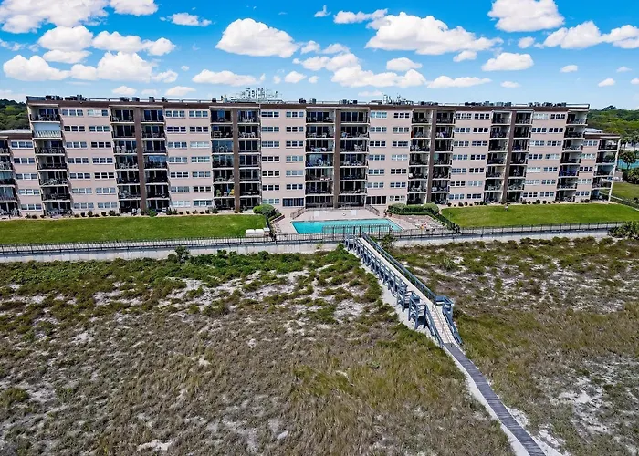 Oceanfront W Beach Access