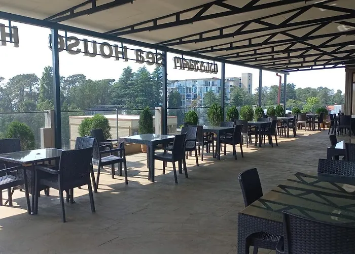 Sea House Hotel