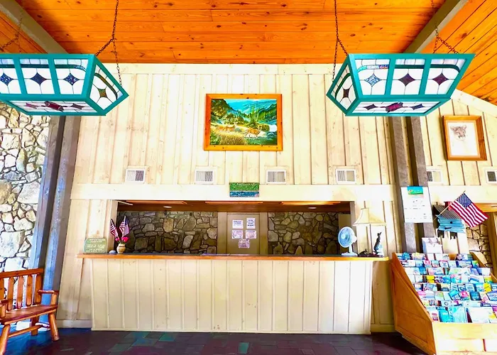 Newfound Lodge On The River