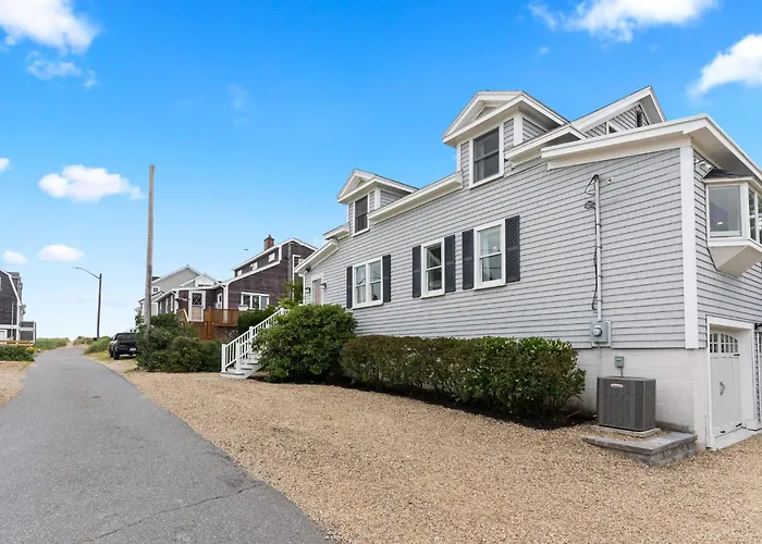 Seaside Serenity Steps To Beach Deck & Porch