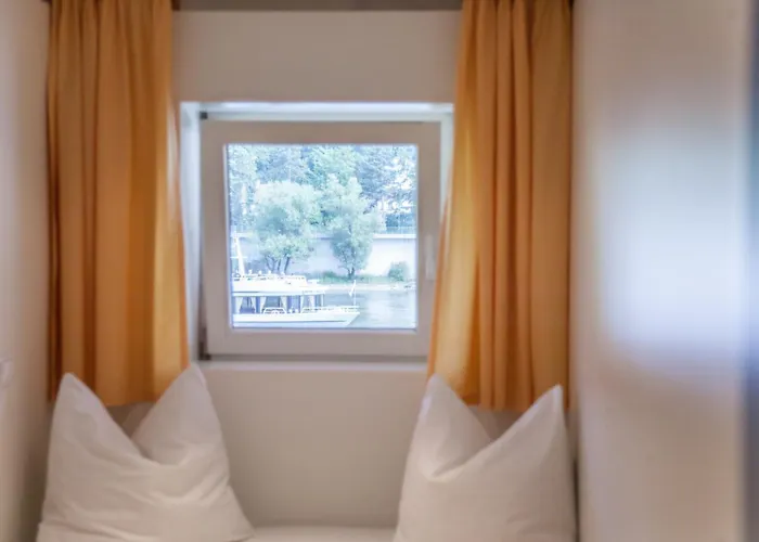 Rotel Inn