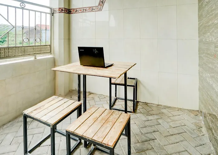 Hotel O Karman'S Sari Homestay Syariah