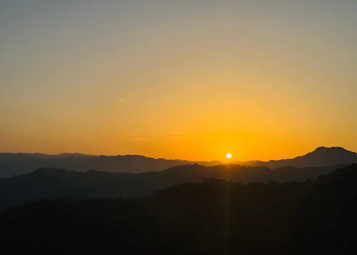 Samarth Kasauli Hills Bed & Breakfast 2 Km From Mall Road