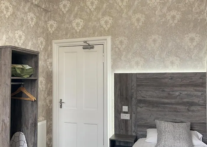 Alexander Guest House