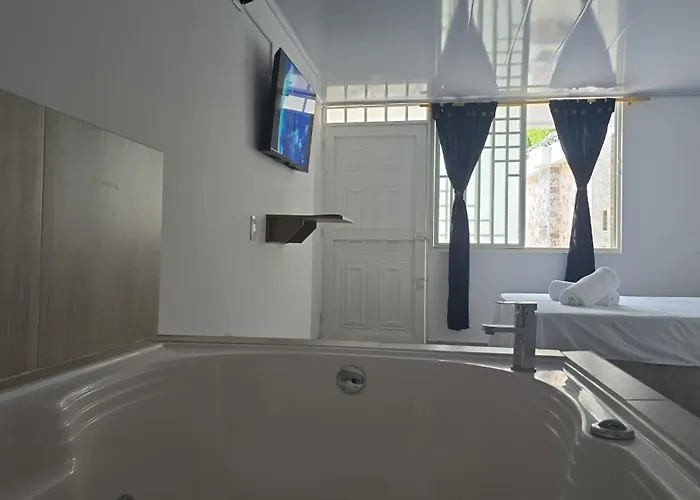 Hotel Valle del Café - Habitación con Jacuzzi 4
