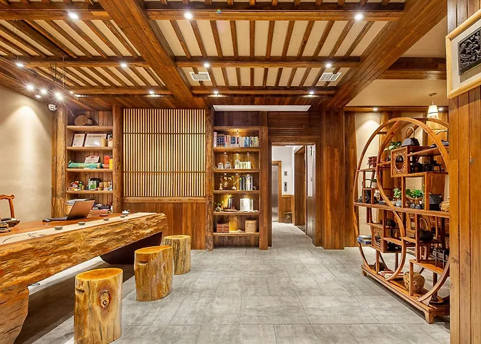 Zhangjiajie Waterfront Huajian Inn & Tianmen Shan National Forest Park & Free Pick-Up & Breakfast,Coffee,Tea