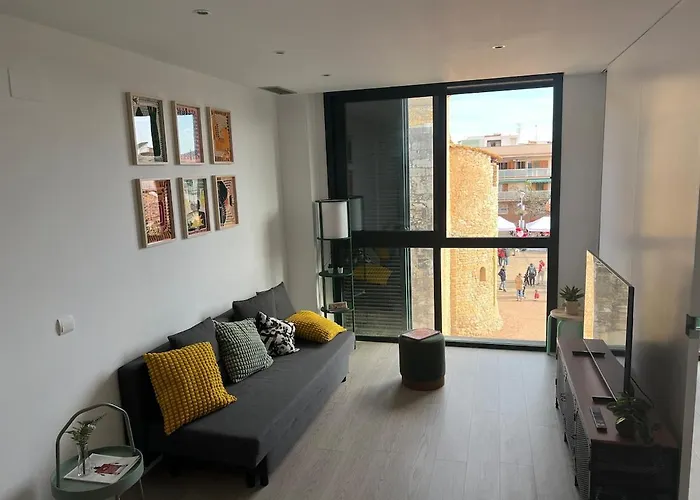 Artistic Beach Apartment
