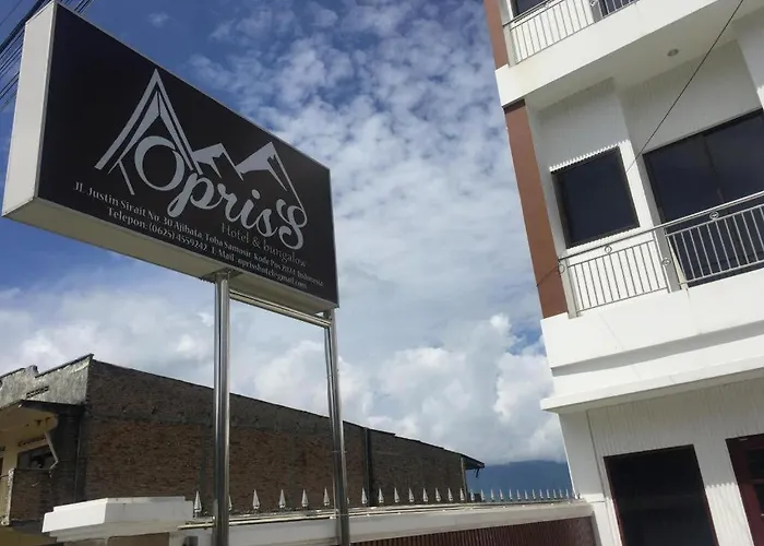 Opriss Hotel