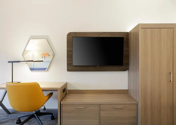 Holiday Inn Express Hotel & Suites Los Angeles Airport Hawthorne By Ihg