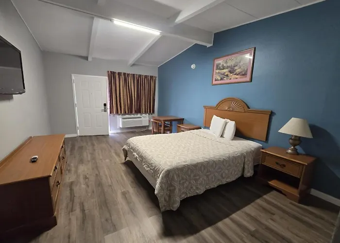 Luxury Inn & Suites